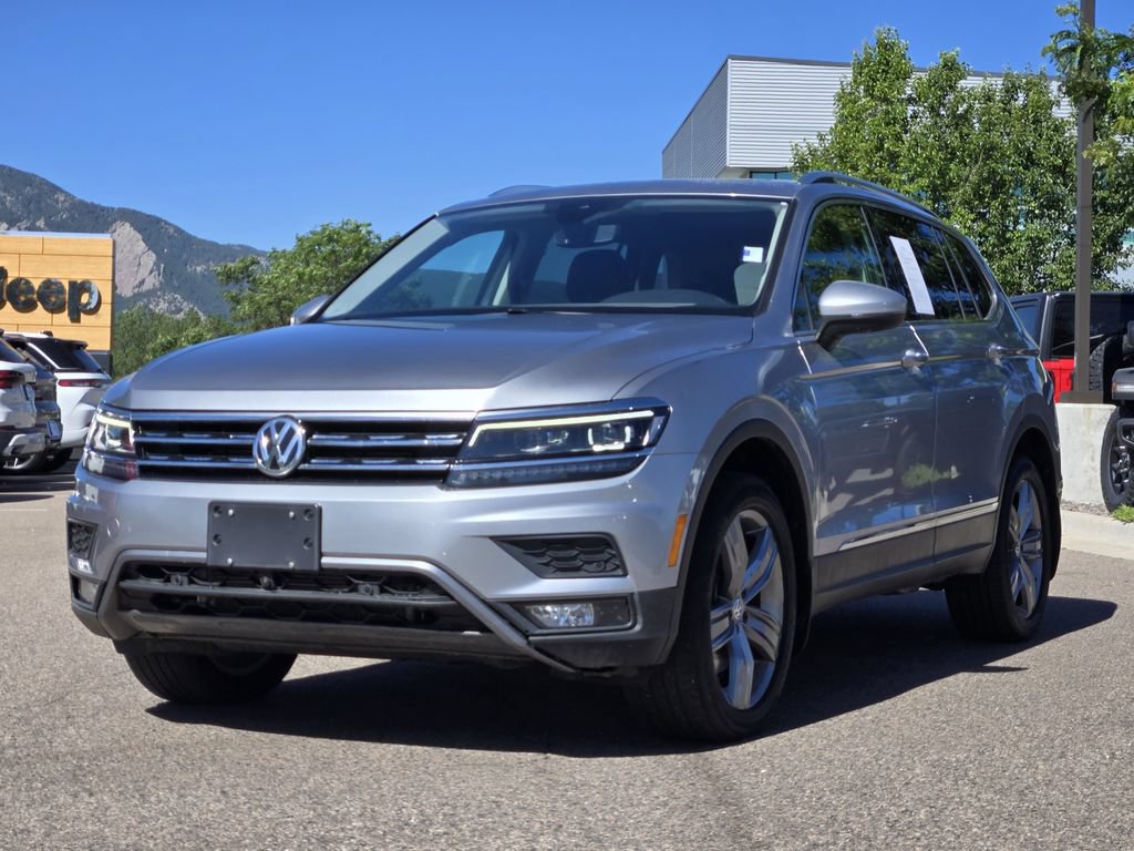 Used 2019 Volkswagen Tiguan SEL Premium w/ 3rd Row Seat Package AWD/4WD image 3