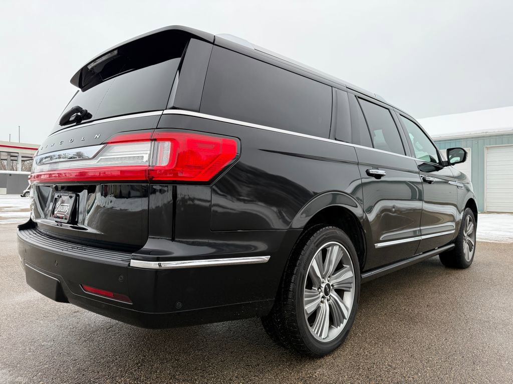 Used 2018 Lincoln Navigator L Reserve image 6