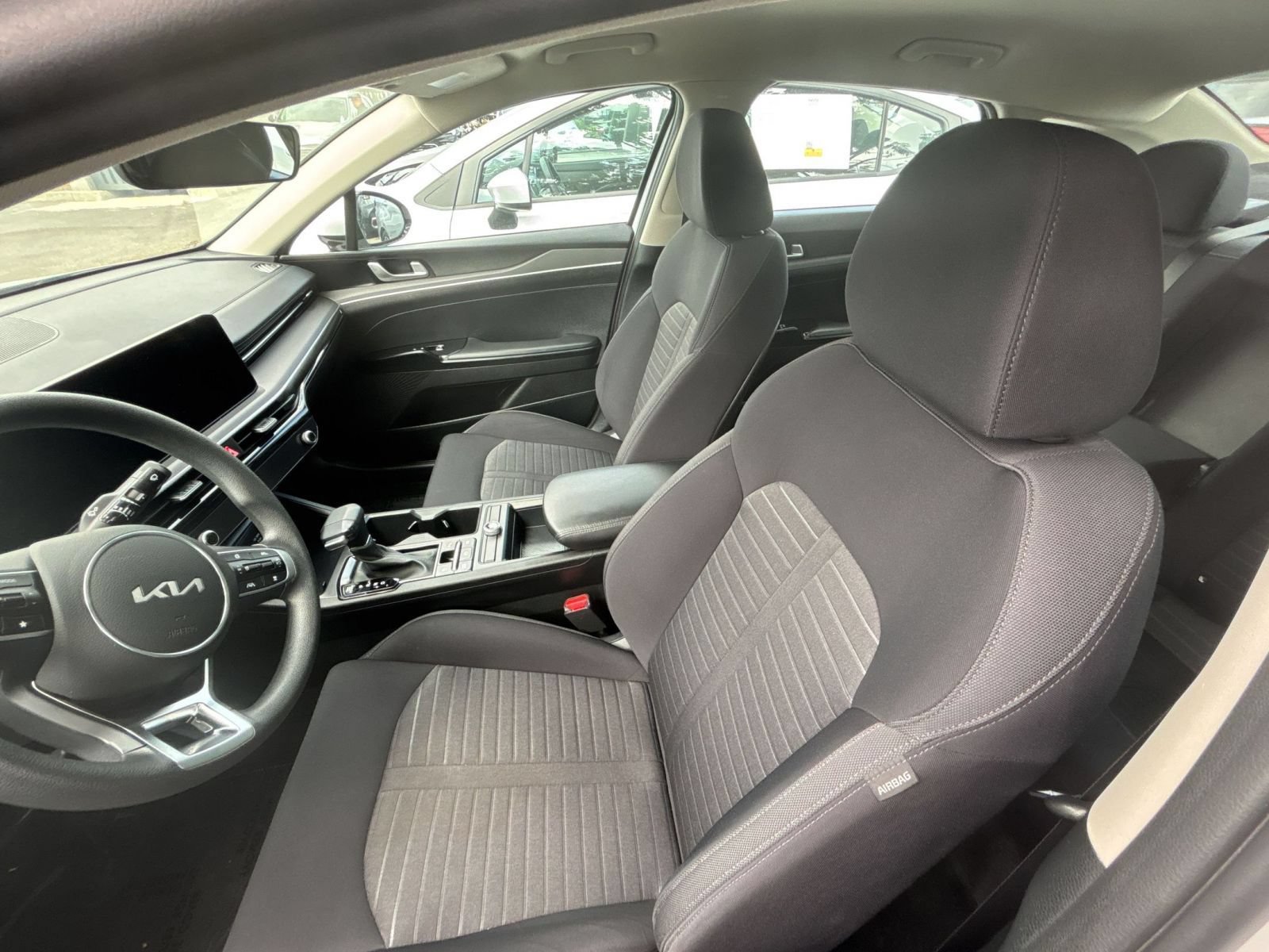 Used 2025 Kia K5 LXS FWD image 17