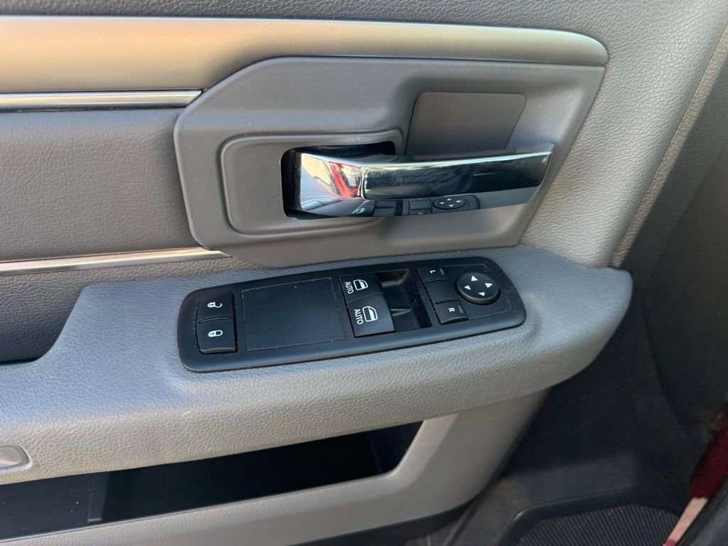 Used 2014 RAM 1500 Express image 20