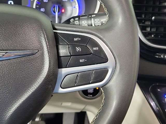 Used 2023 Chrysler Voyager LX FWD image 25