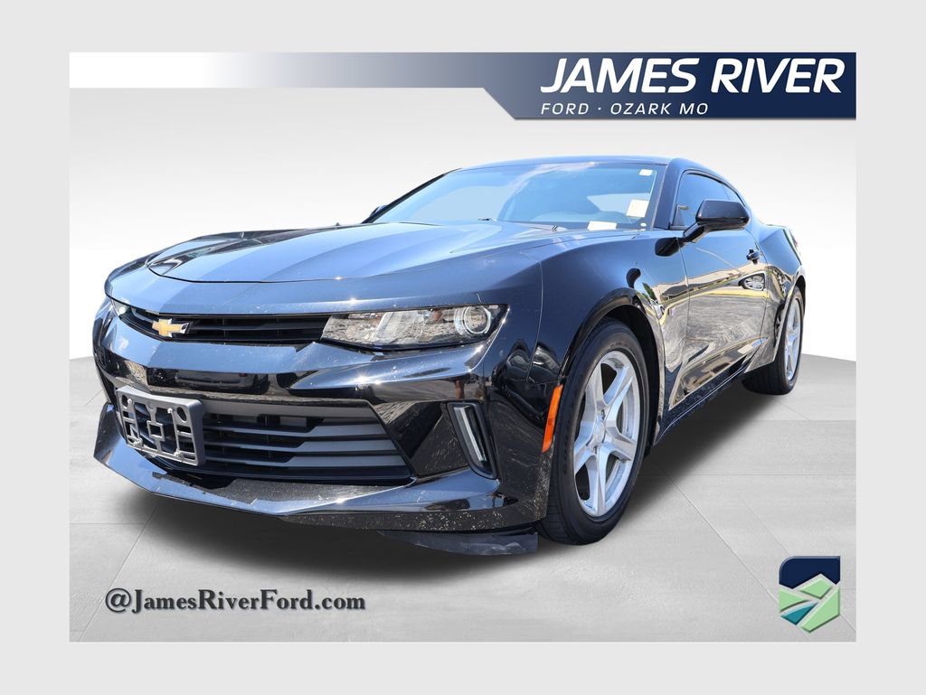 Used 2017 Chevrolet Camaro LT RWD image 1