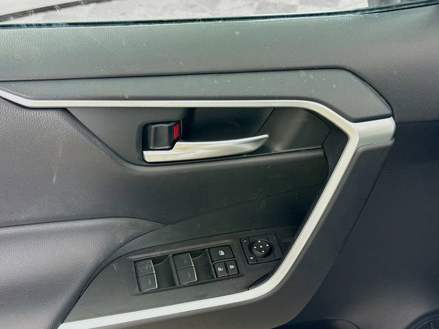 New 2025 Toyota RAV4 XLE image 17