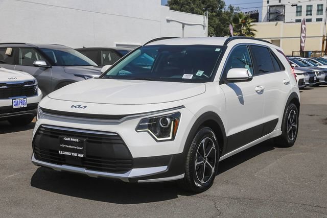 Certified 2025 Kia Niro EX FWD image 5