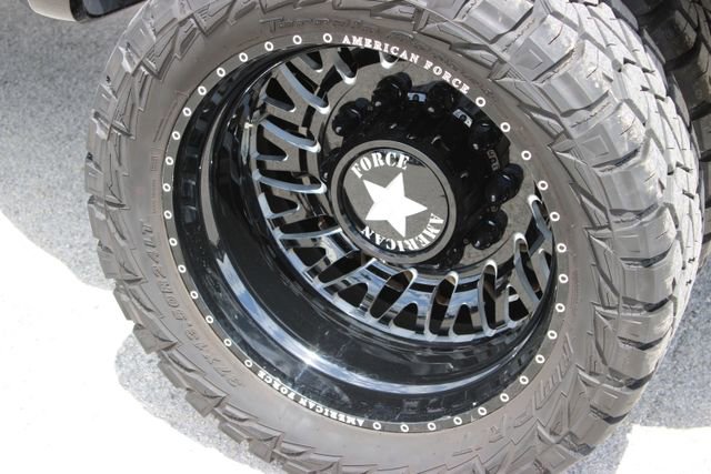 Used 2023 Ford F450 Platinum w/ FX4 Off-Road Package image 19