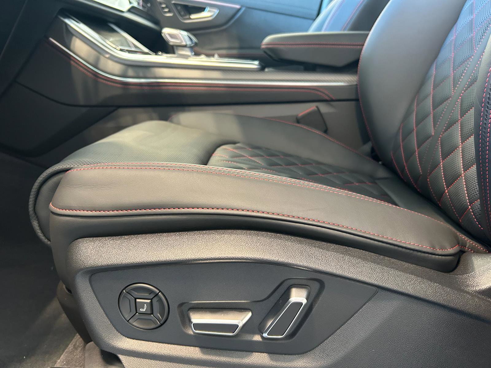 New 2026 Audi Q7 3.0T Prestige image 14