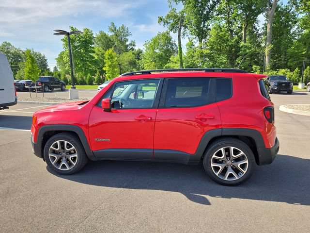 Used 2017 Jeep Renegade Latitude w/ Popular Equipment Group FWD image 6