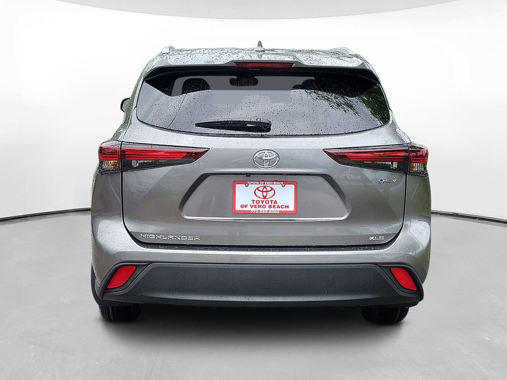 New 2026 Toyota Highlander XLE image 5