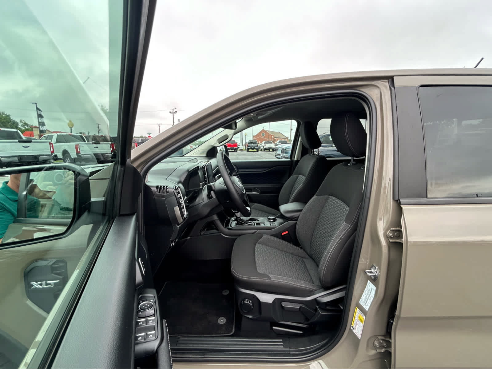 Used 2025 Ford Ranger XLT AWD/4WD image 13