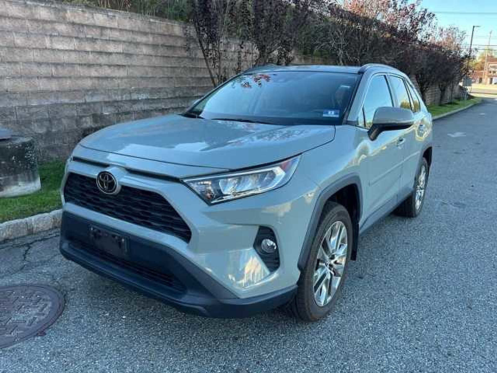 Used 2019 Toyota RAV4 XLE Premium
