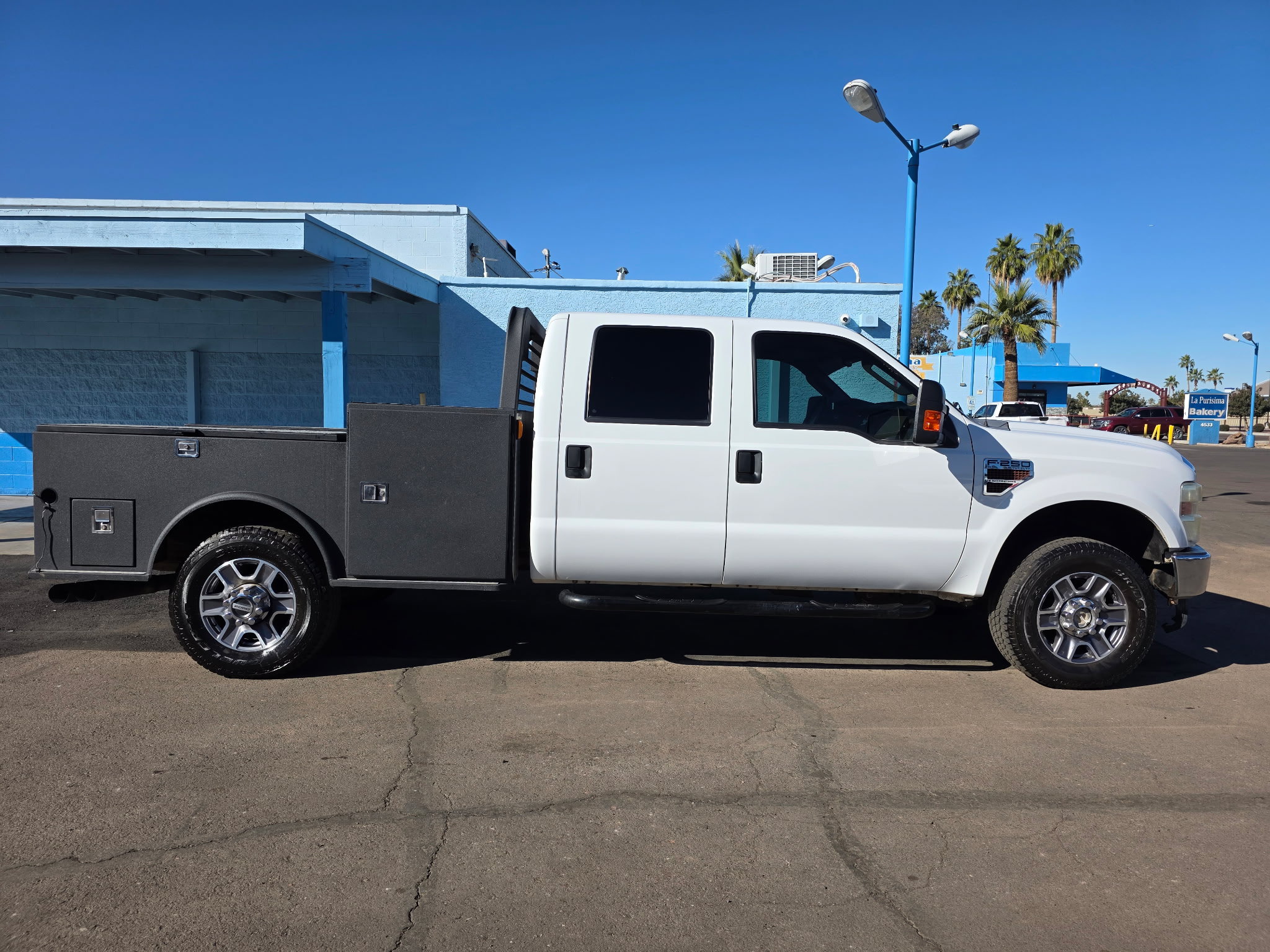 Used 2009 Ford F250 XL AWD/4WD image 6
