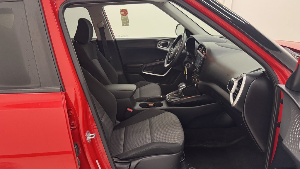 Used 2020 Kia Soul LX FWD image 26
