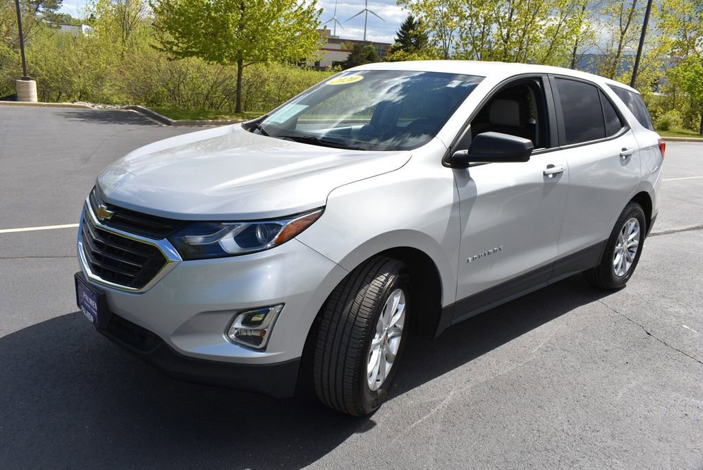 Used 2020 Chevrolet Equinox LS w/ LS Convenience Package FWD image 10
