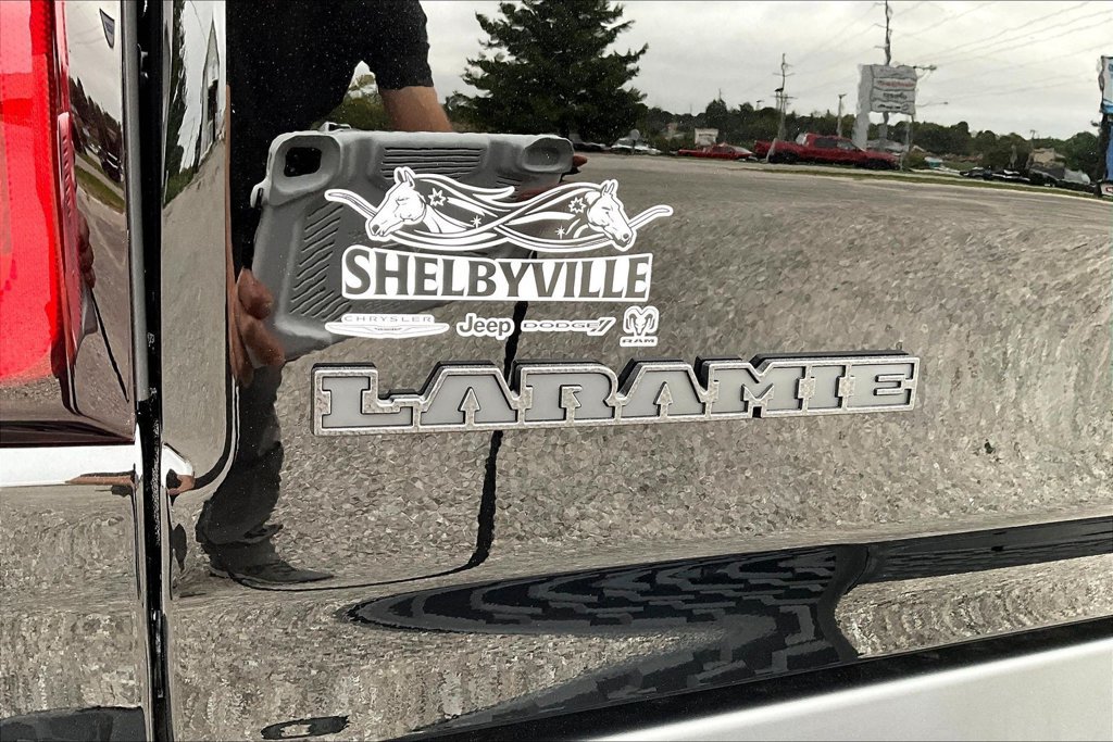 New 2026 RAM 1500 Laramie w/ Night Edition AWD/4WD image 9