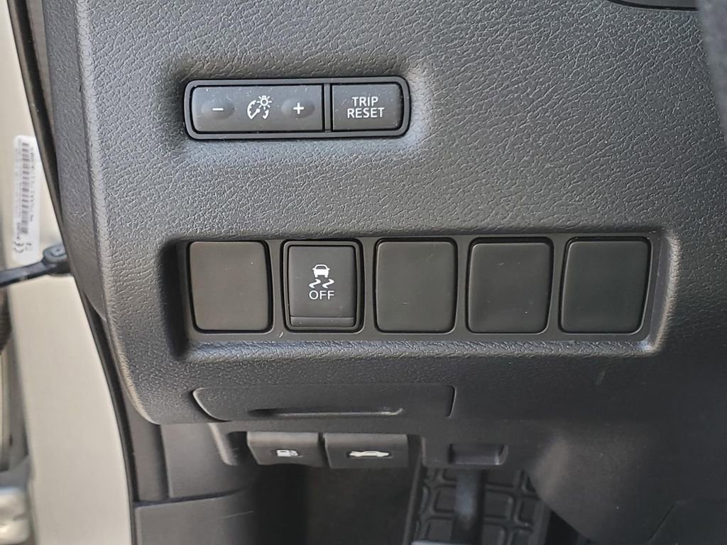 Used 2017 Nissan Murano S w/ Navigation Package image 20