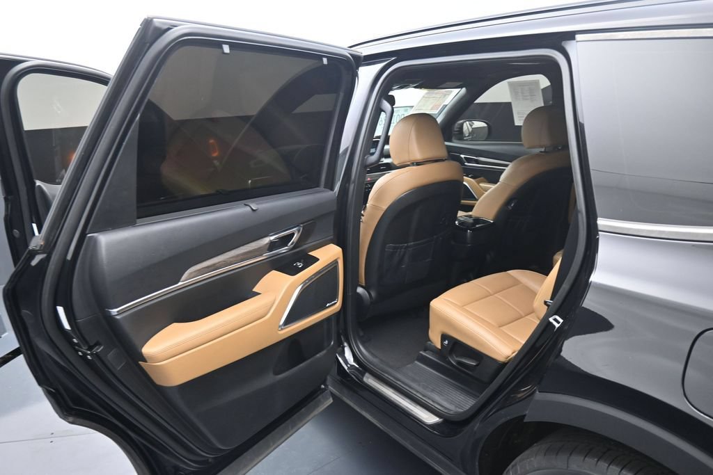 Used 2022 Kia Telluride SX w/ Nightfall Edition Package AWD/4WD image 18