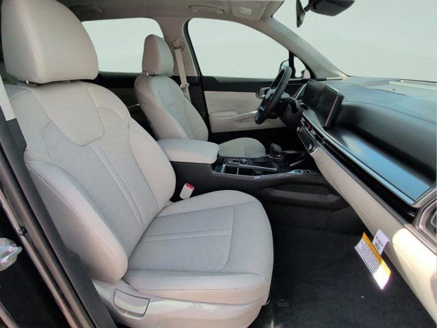 New 2026 Kia Sorento S FWD image 13