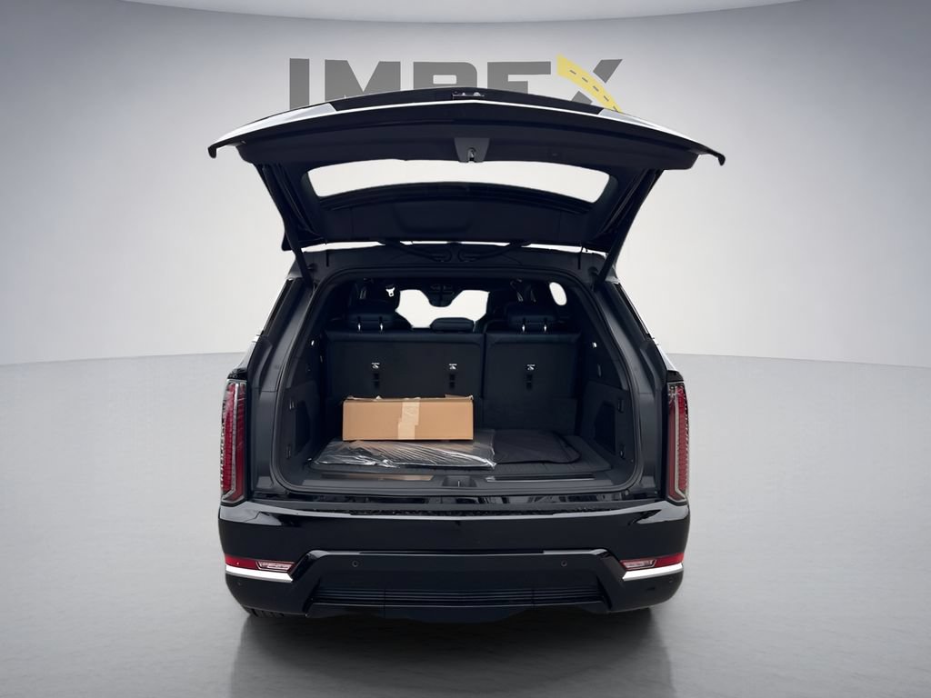 Used 2025 Cadillac Escalade IQ Luxury 2 w/ LPO, Premium Carpet Package AWD/4WD image 30