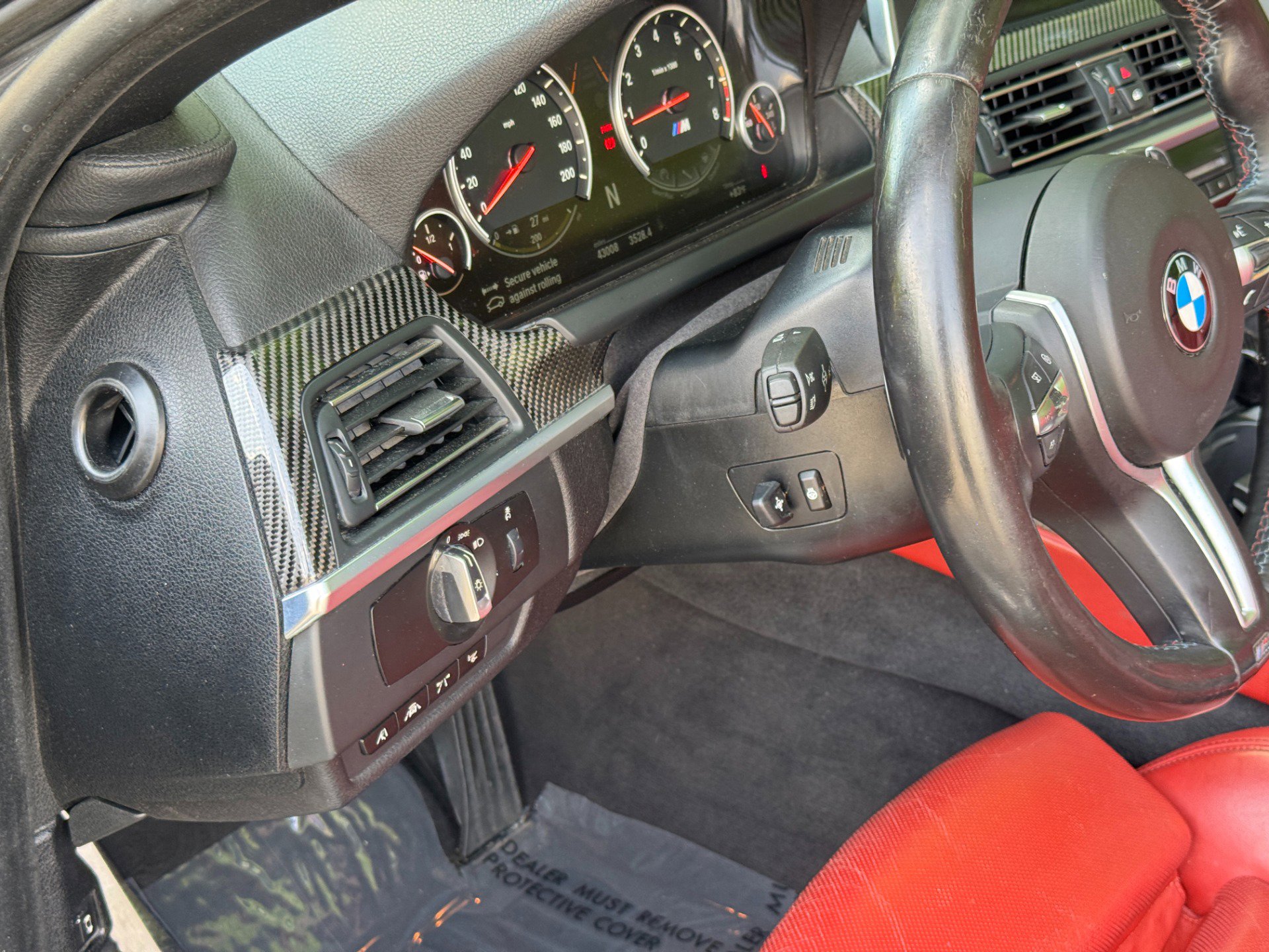 Used 2015 BMW M6 Convertible RWD image 33