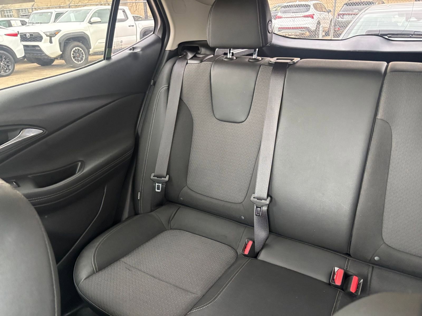 Used 2025 Buick Encore GX Preferred FWD image 38