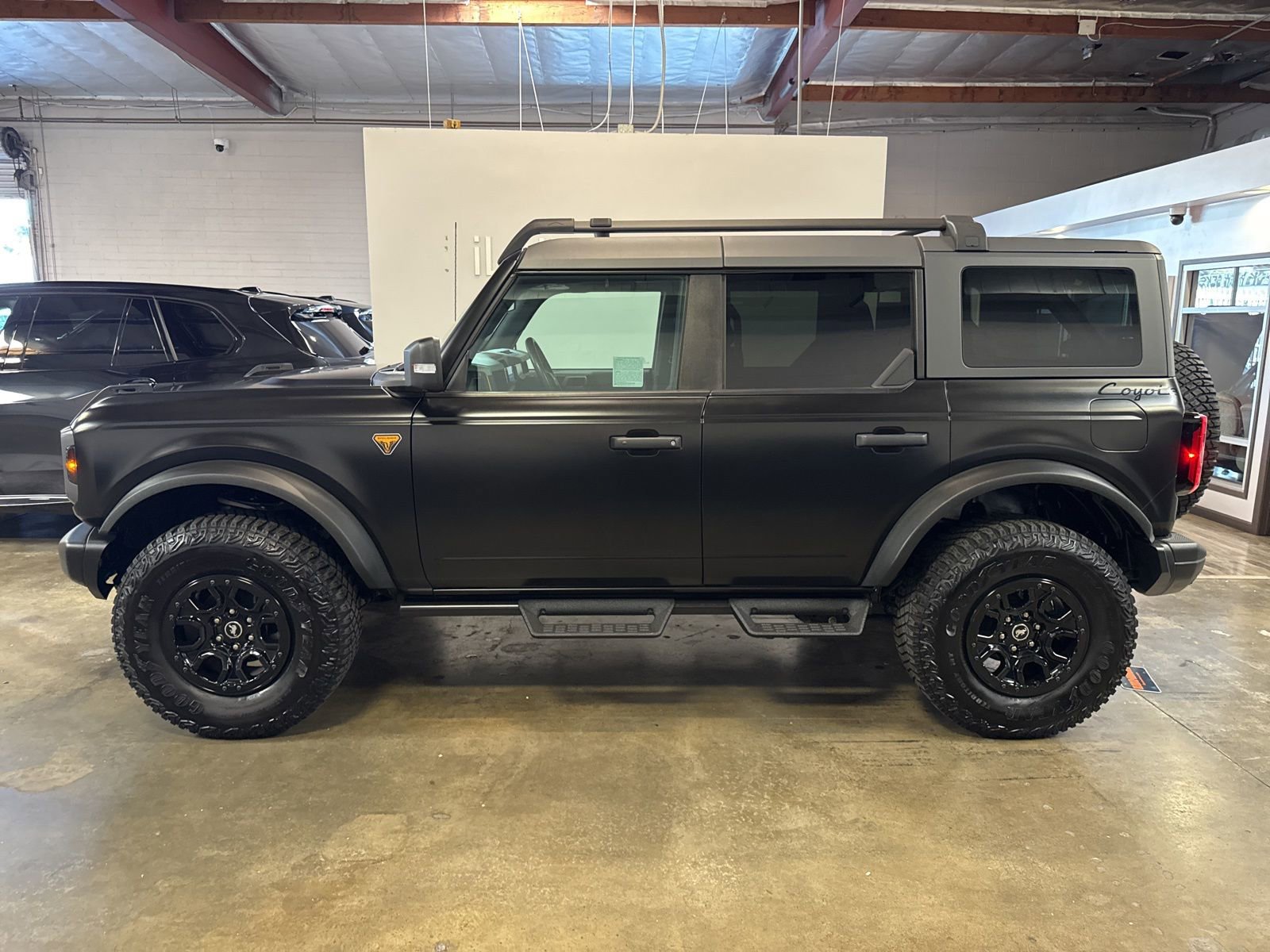 Used 2023 Ford Bronco Badlands image 4