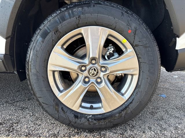 New 2025 Toyota RAV4 XLE image 10