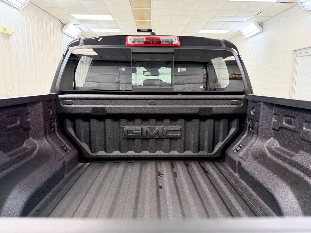 New 2026 GMC Canyon Denali w/ LPO, Denali Black Edition AWD/4WD image 30