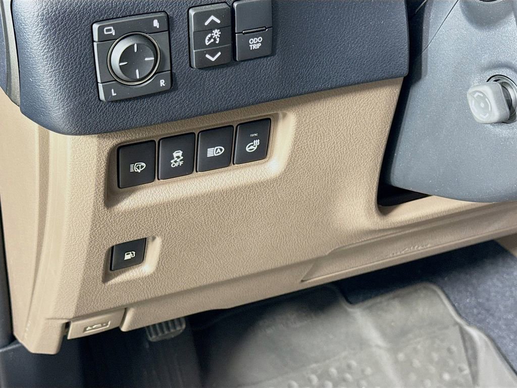 Used 2023 Lexus GX 460 Premium image 10