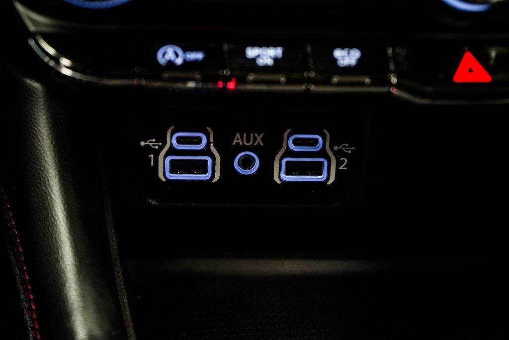 Used 2024 Dodge Durango GT image 25