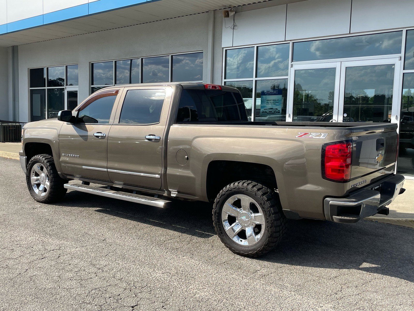 Used 2014 Chevrolet Silverado 1500 LTZ Z71 image 3