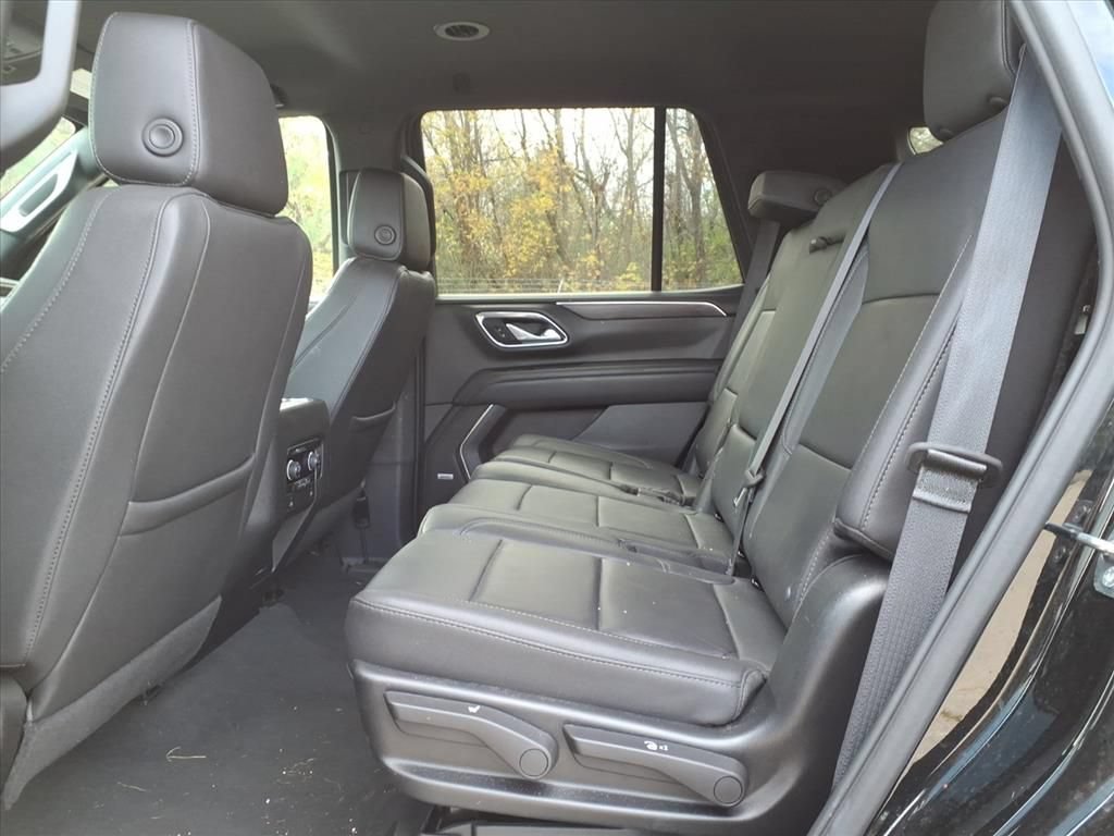 Used 2024 Chevrolet Tahoe LT AWD/4WD image 9
