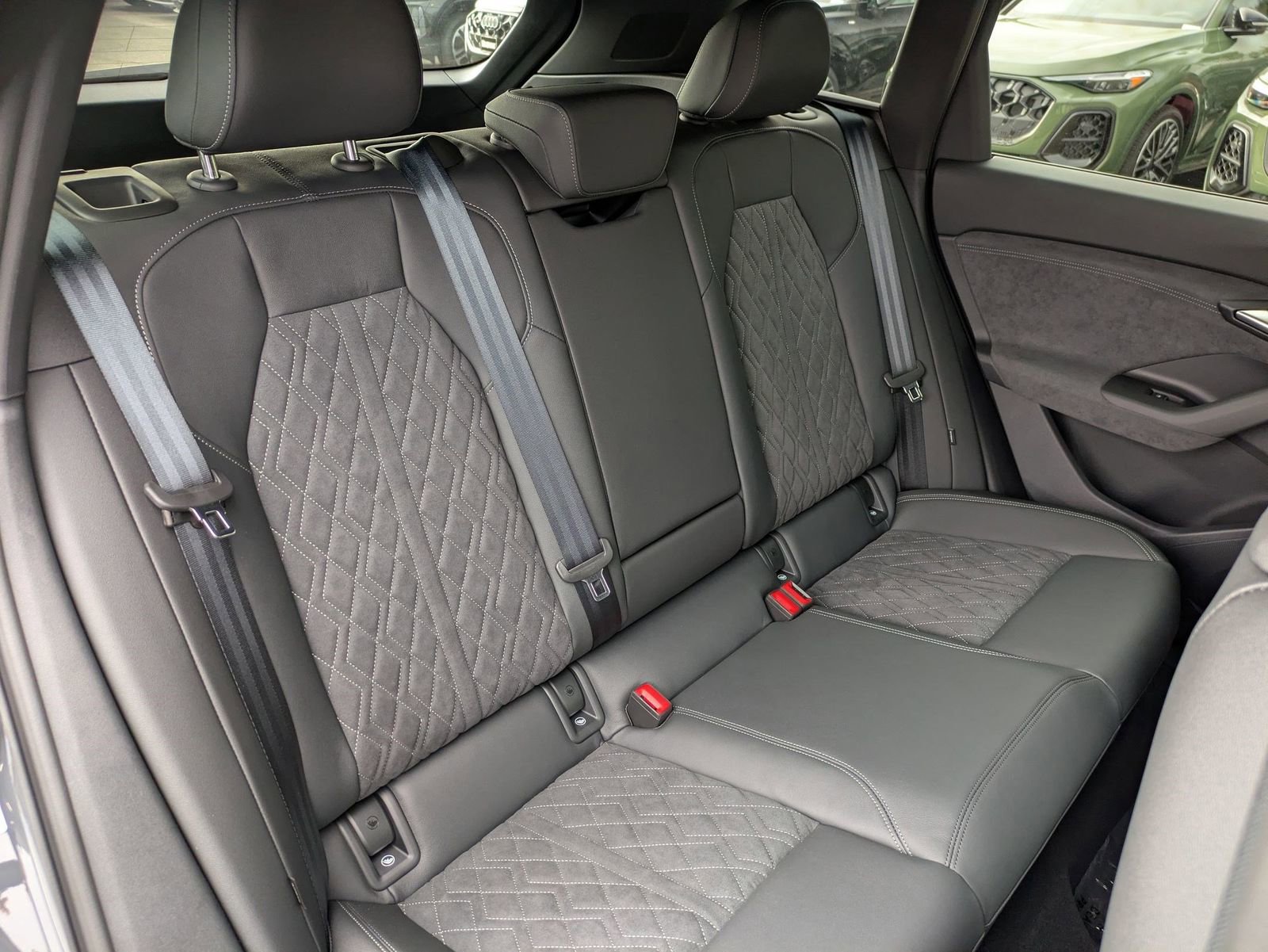 New 2027 Audi SQ6 e-tron Premium Plus AWD/4WD image 11