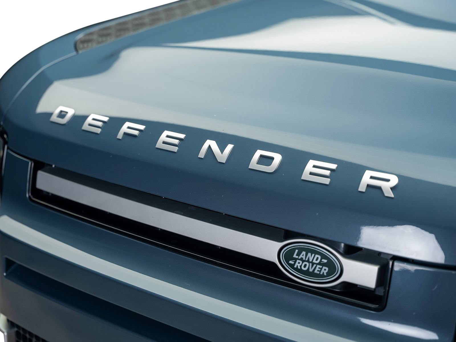 Used 2020 Land Rover Defender 110 HSE AWD/4WD image 5