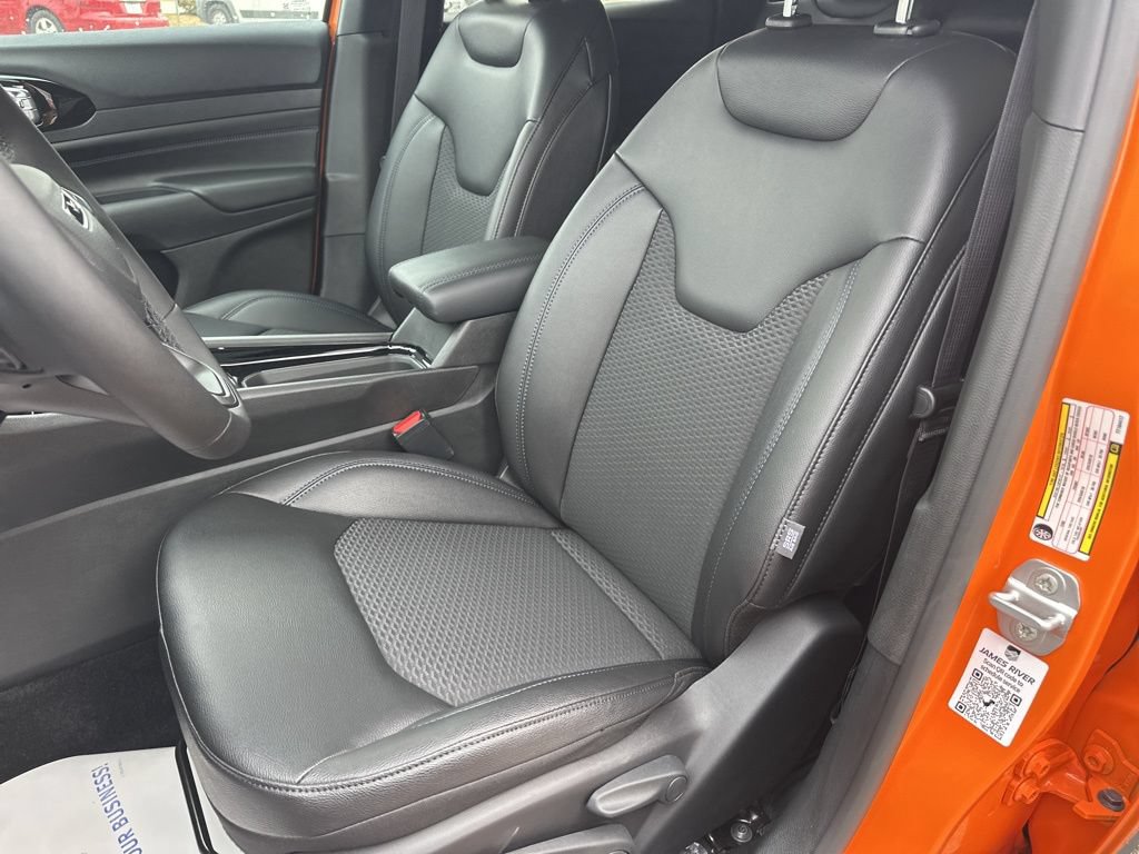 New 2026 Jeep Compass Latitude AWD/4WD image 60