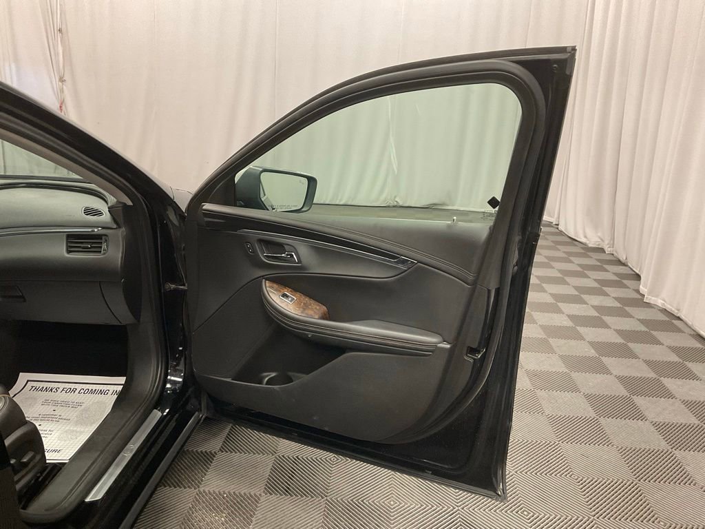 Used 2014 Chevrolet Impala LTZ FWD image 30