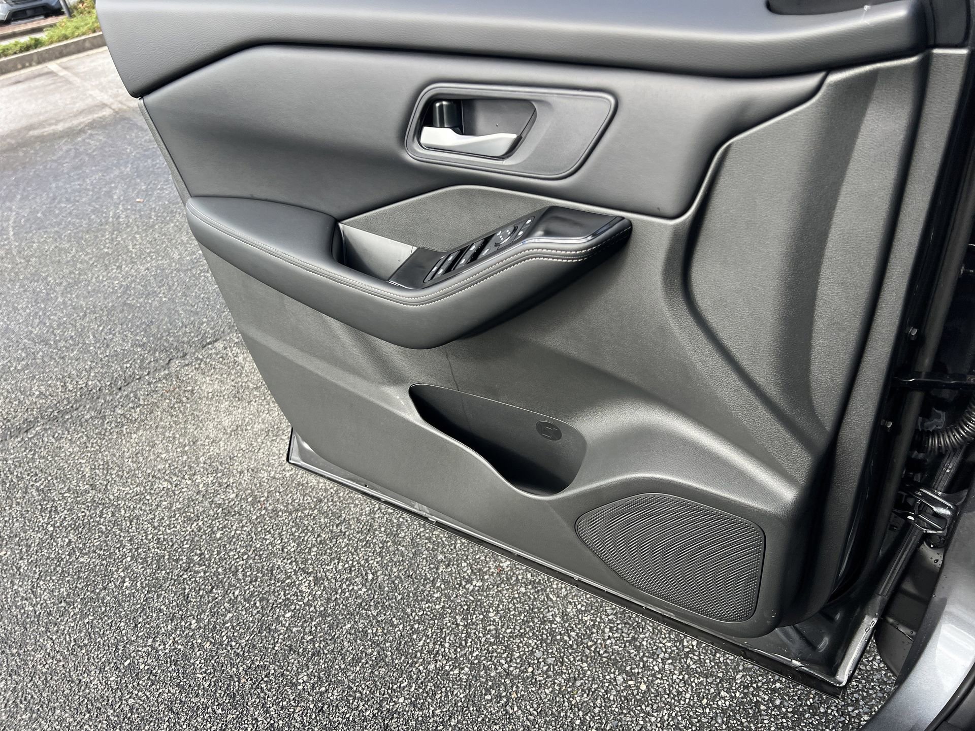 New 2026 Nissan Rogue SV FWD image 13