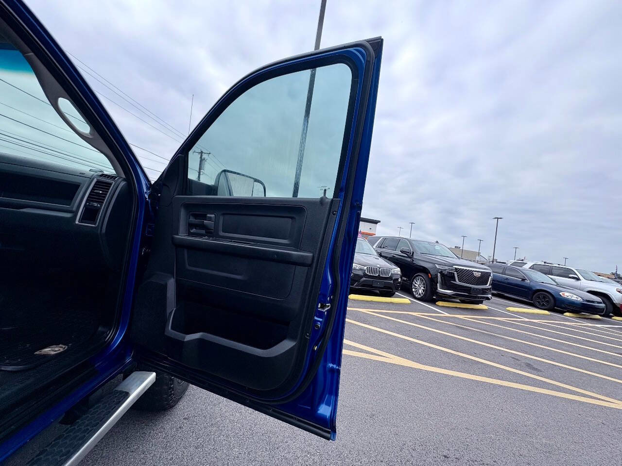 Used 2014 RAM 1500 ST w/ SXT Appearance Group image 29