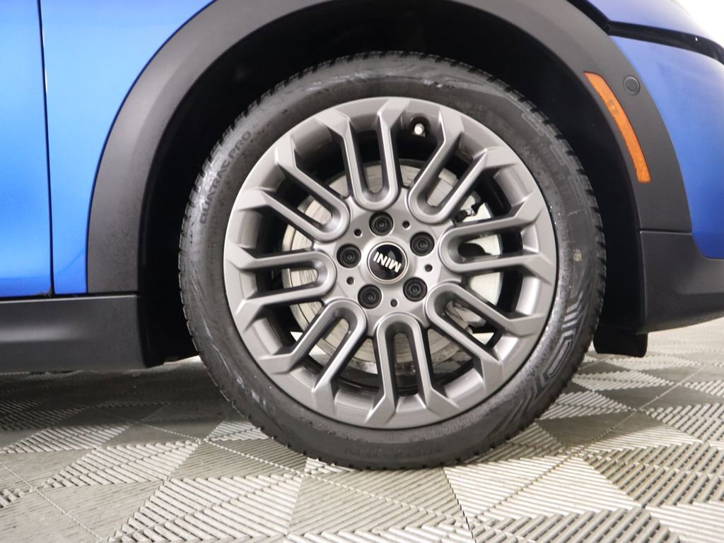 Certified 2025 MINI Cooper S image 29