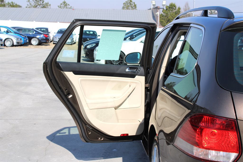 Used 2014 Volkswagen Jetta TDI image 30