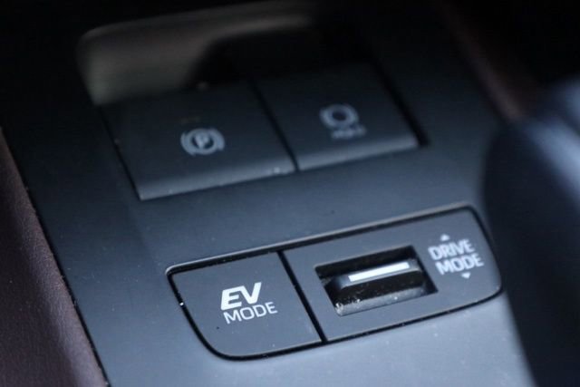 Used 2022 Toyota Venza XLE AWD/4WD image 30