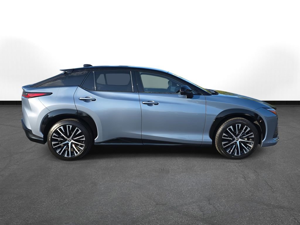 Used 2023 Lexus RZ 450e Premium image 4
