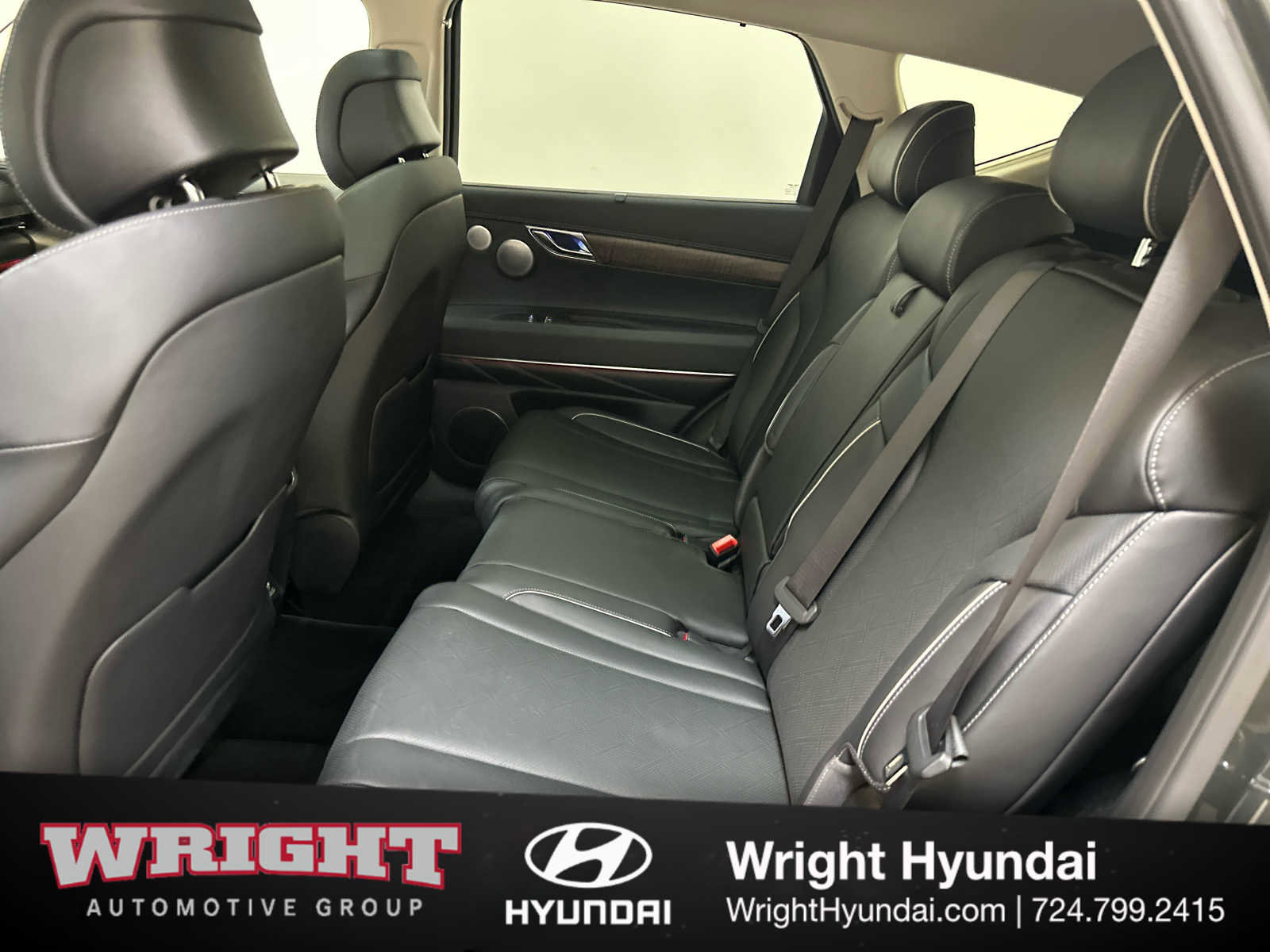 Certified 2025 Genesis GV80 2.5T Prestige image 13