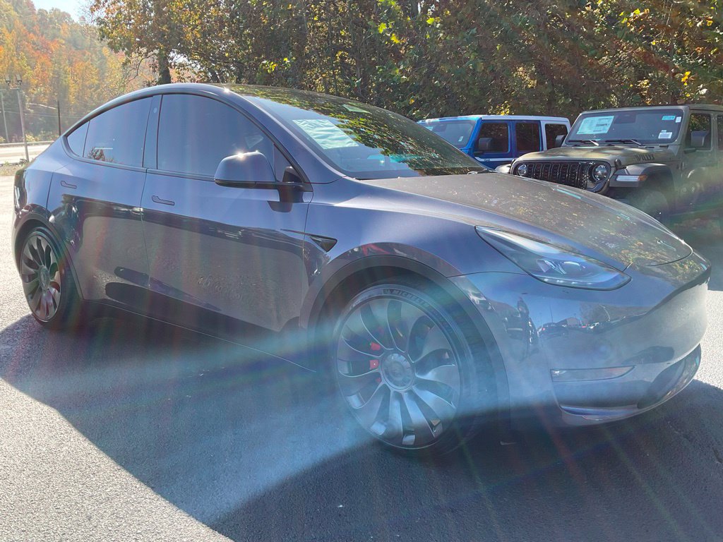 Used 2023 Tesla Model Y Performance AWD/4WD image 7