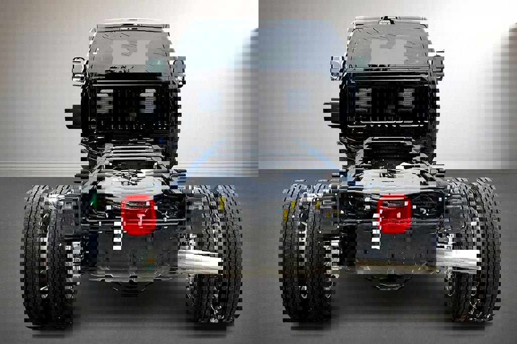 New 2025 RAM 5500 2WD Regular Cab image 4