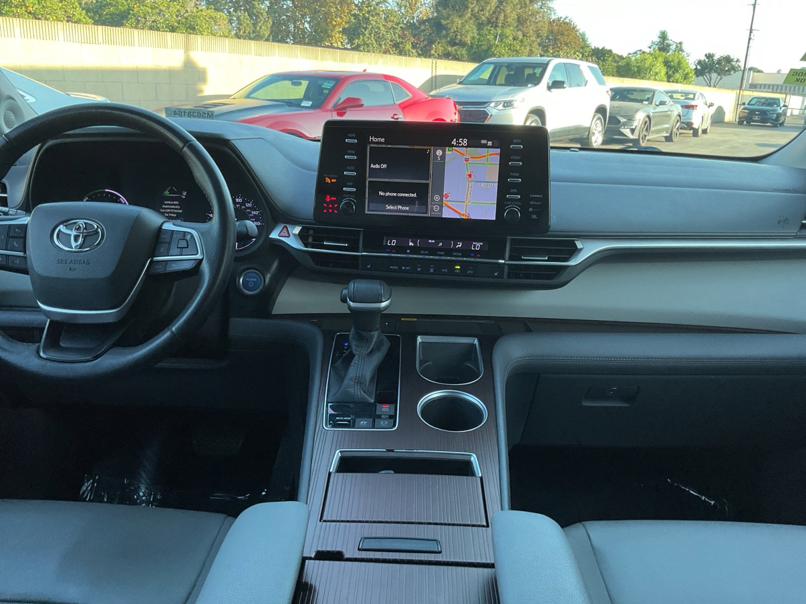 Used 2021 Toyota Sienna XLE w/ XLE Plus Package image 15