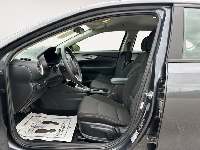 Used 2023 Kia Forte LXS FWD image 9