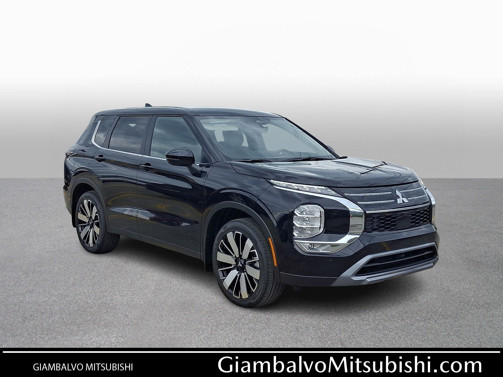 New 2026 Mitsubishi Outlander SE