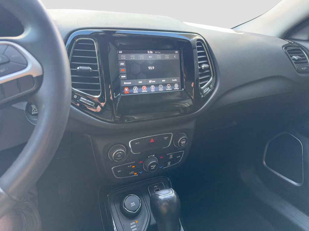 Used 2021 Jeep Compass Latitude AWD/4WD image 14