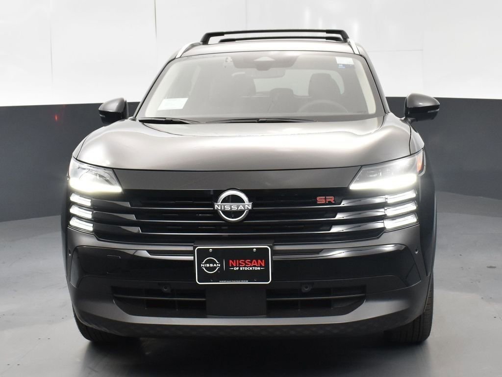 New 2026 Nissan Kicks SR w/ Illumination Package AWD/4WD image 2