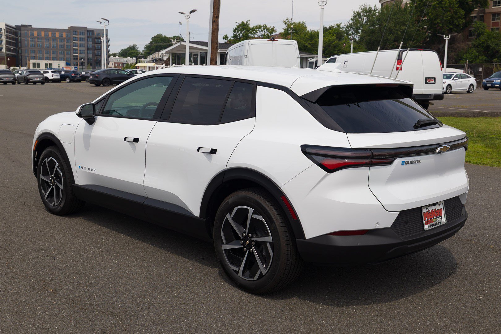 New 2026 Chevrolet Equinox EV LT FWD image 39